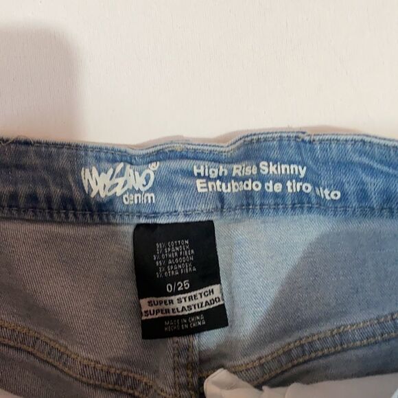 Mossimo Raw ahem High Rise Skinny Jeans - Picture 3 of 4